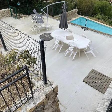 Riviera Willa
