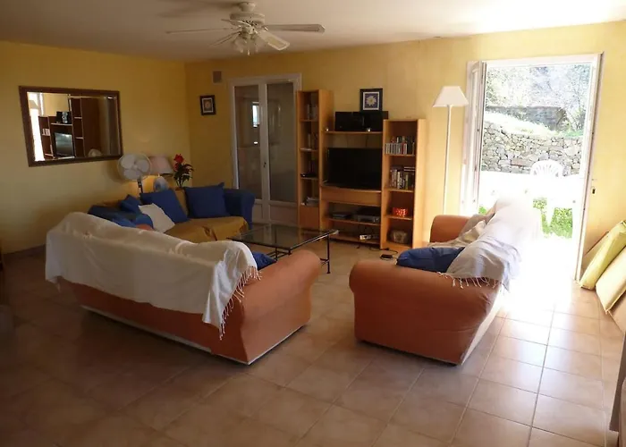 Villa Riviera *
