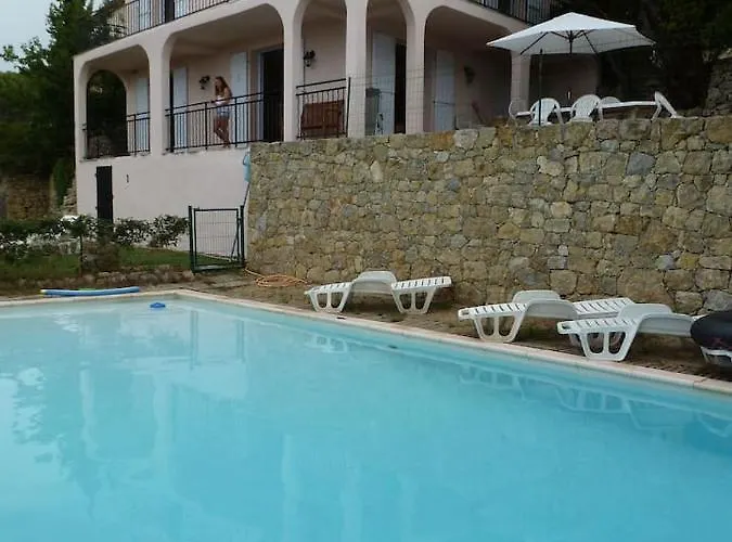 Villa Riviera *