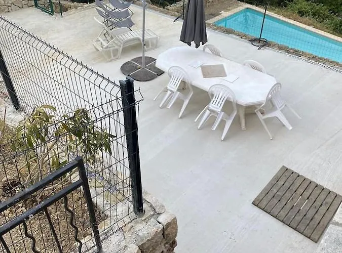 Riviera Vila